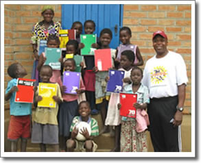 Kalekeni Banda and children of Chituka, Malawi