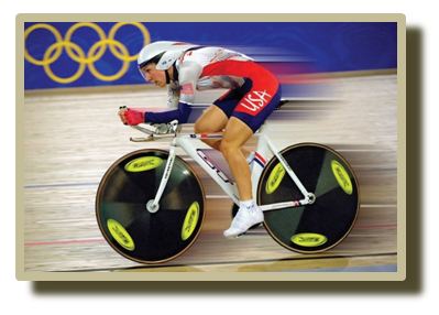 Erin Mirabella racing on Olympic cycling track